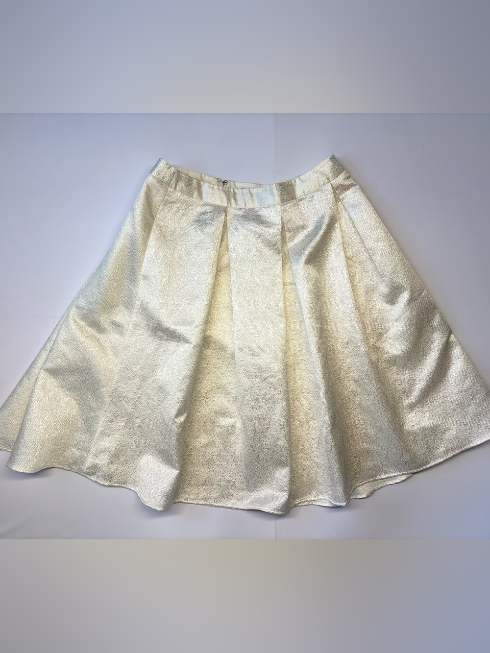 Express cream pleated midi skirt